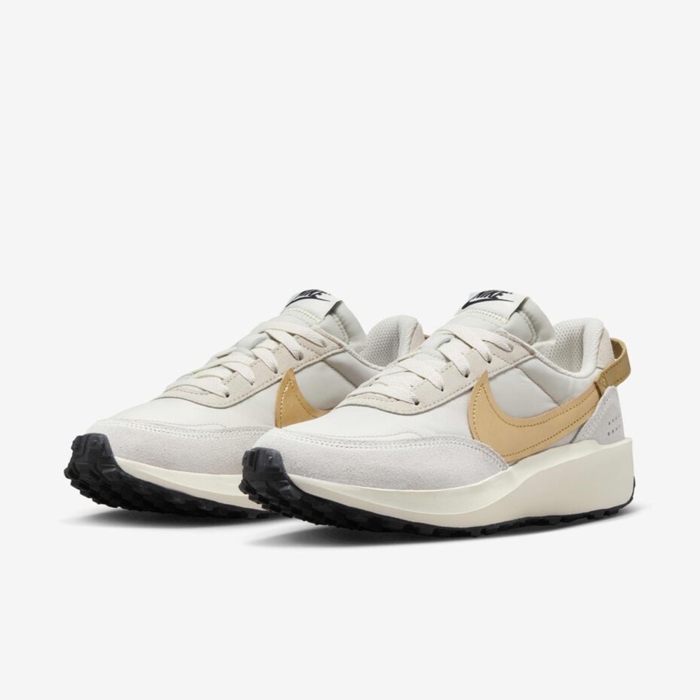 SOLD Size 8.5 - Nike Waffle Debut Light Orewood Brown Metallic Gold